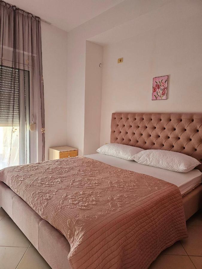 Sunshine Apartment Sarandë Buitenkant foto