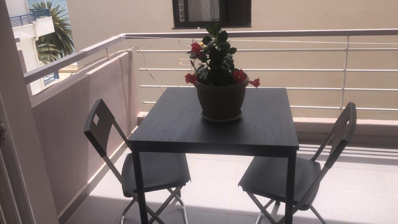 Sunshine Apartment Sarandë Buitenkant foto